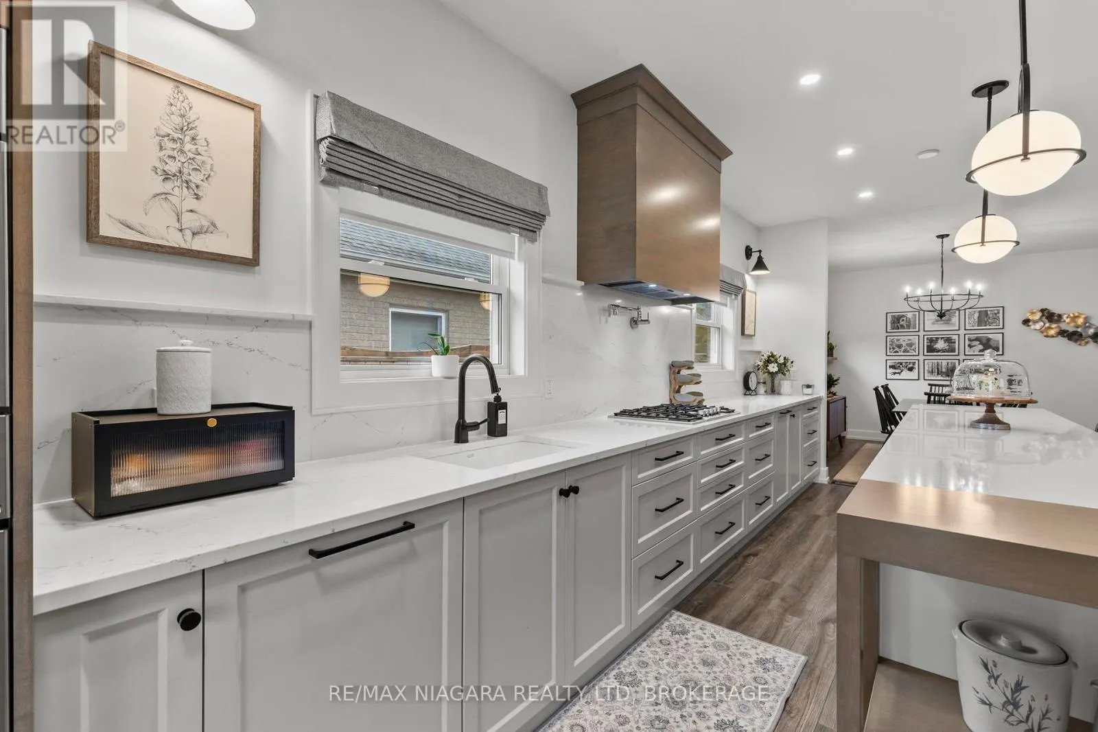 15 LORETTA DRIVE