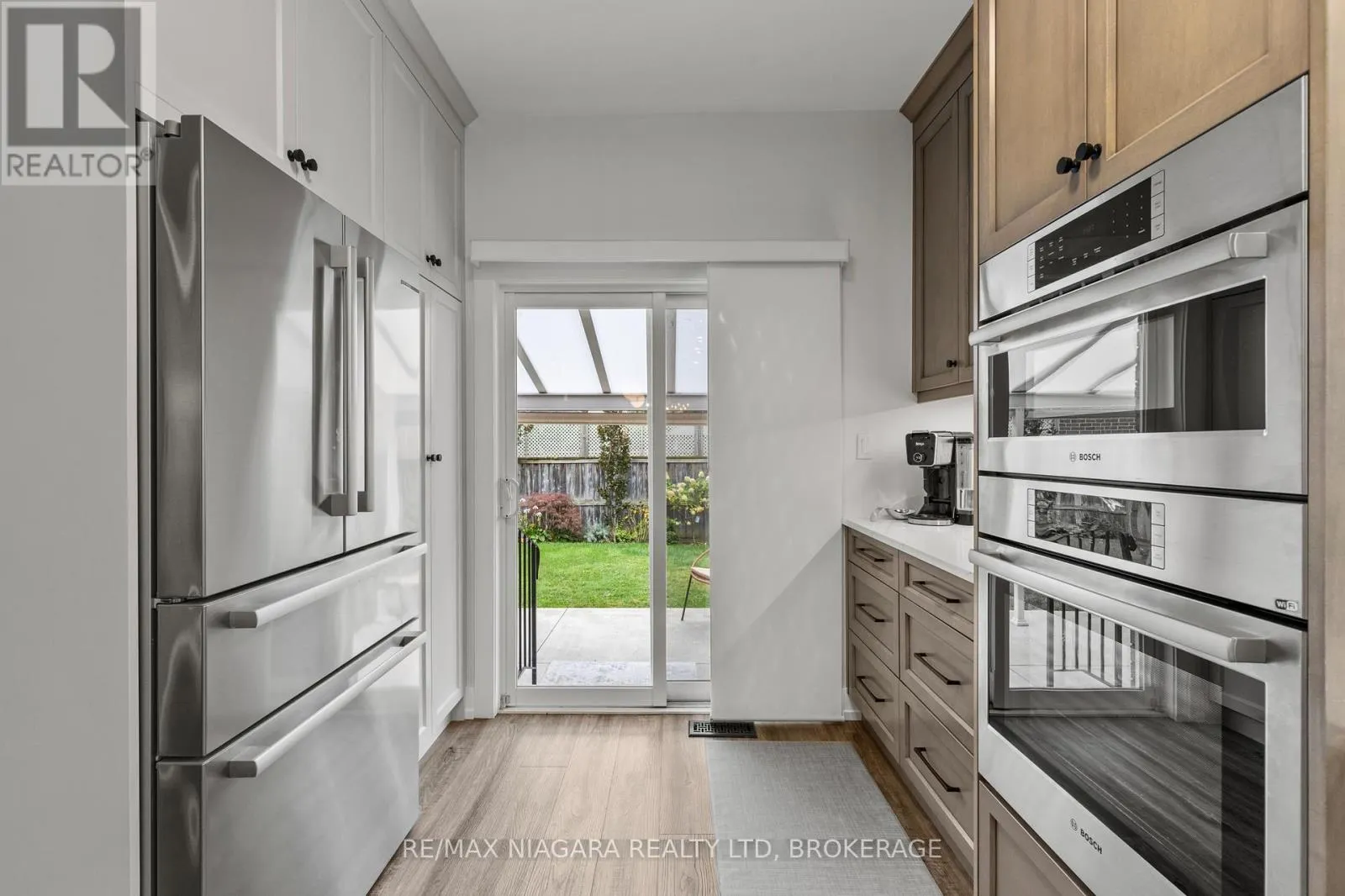 15 LORETTA DRIVE
