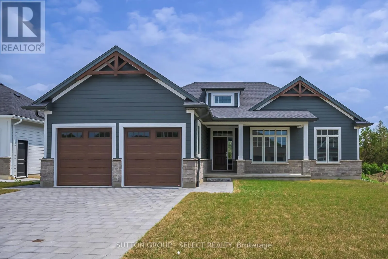 7 SPRUCE CRESCENT