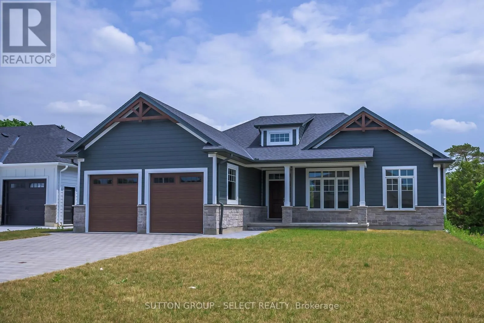 7 SPRUCE CRESCENT