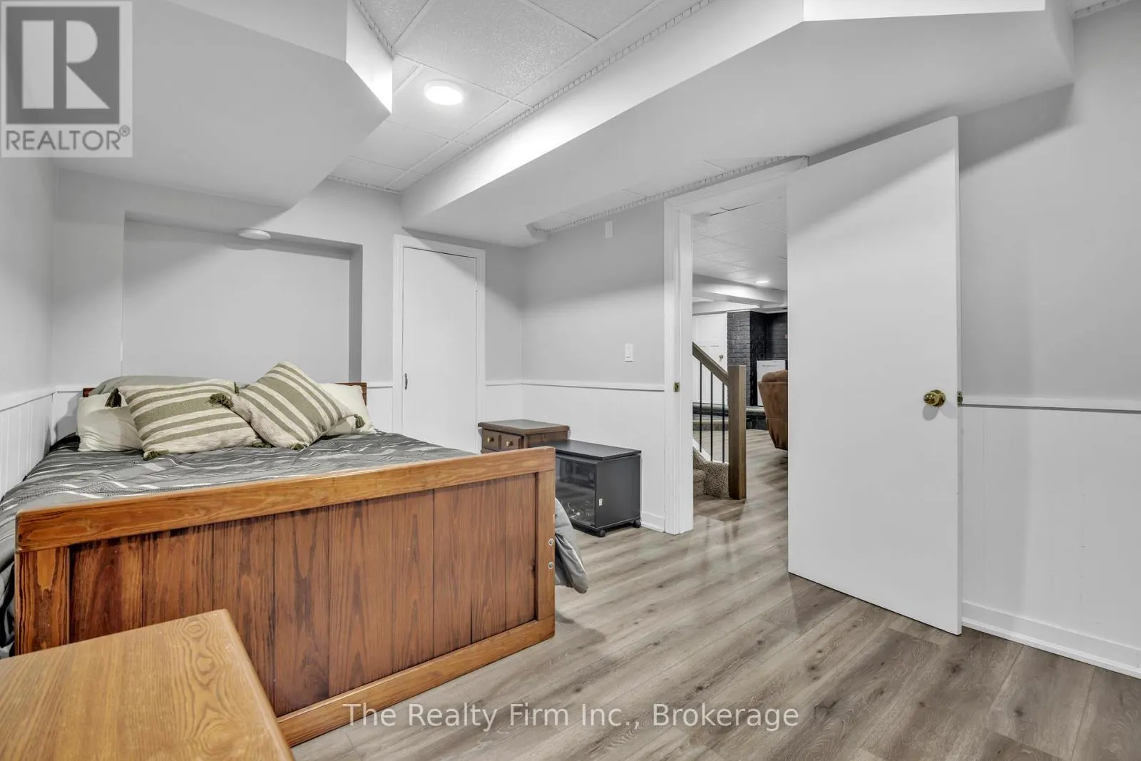4 ROKEBY ROAD