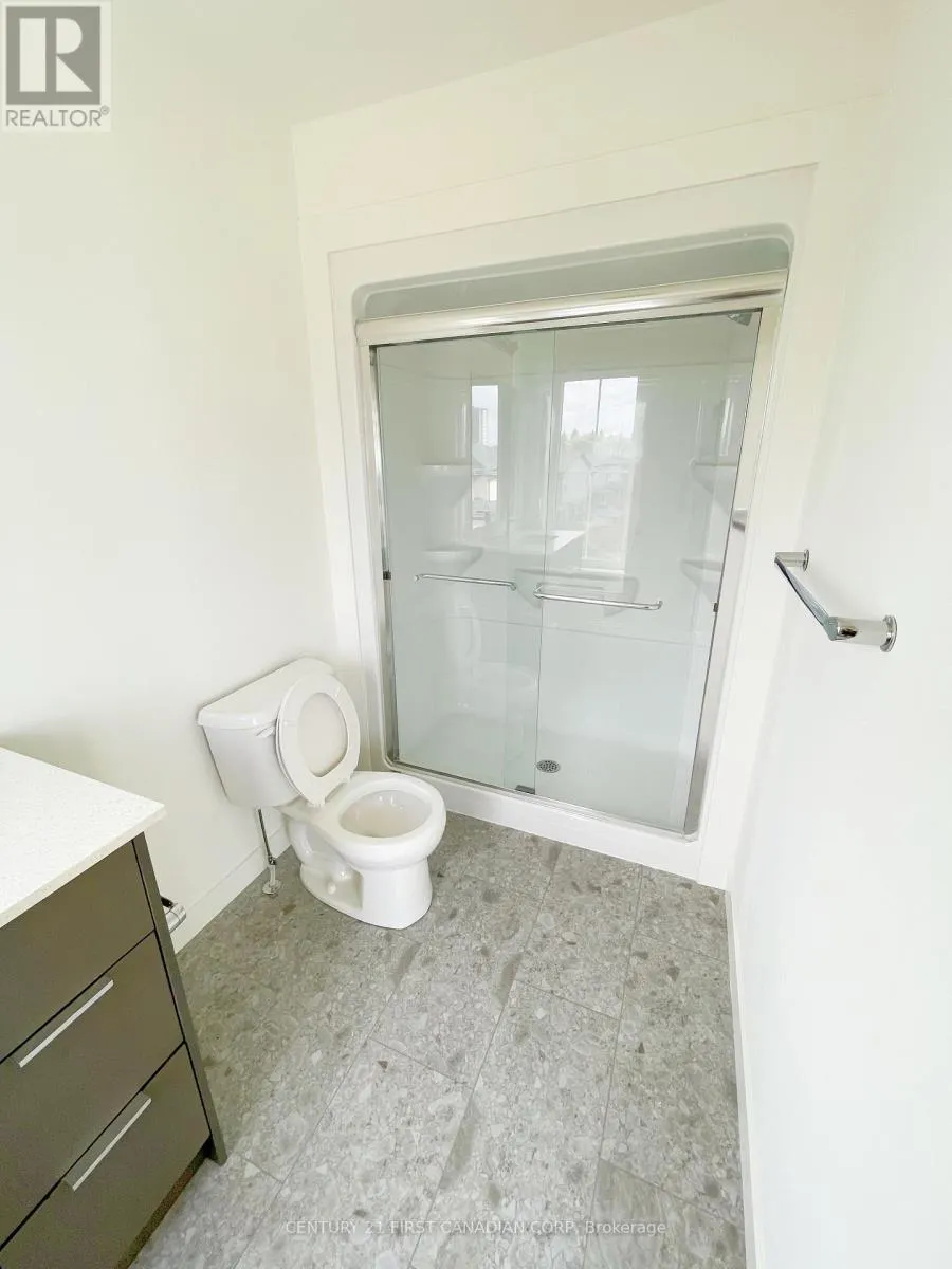 44 - 1781 HENRICA AVENUE, #44