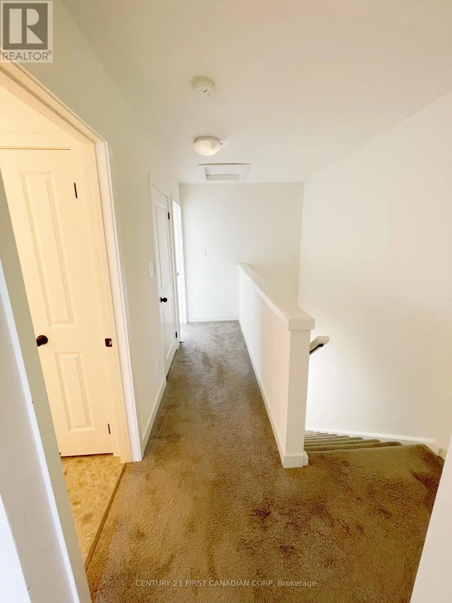 44 - 1781 HENRICA AVENUE, #44