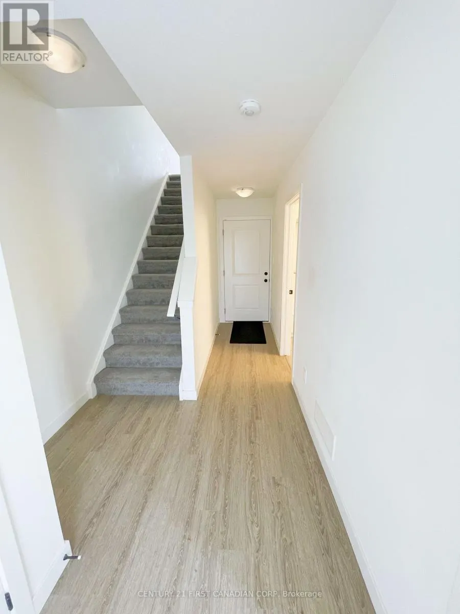 44 - 1781 HENRICA AVENUE, #44