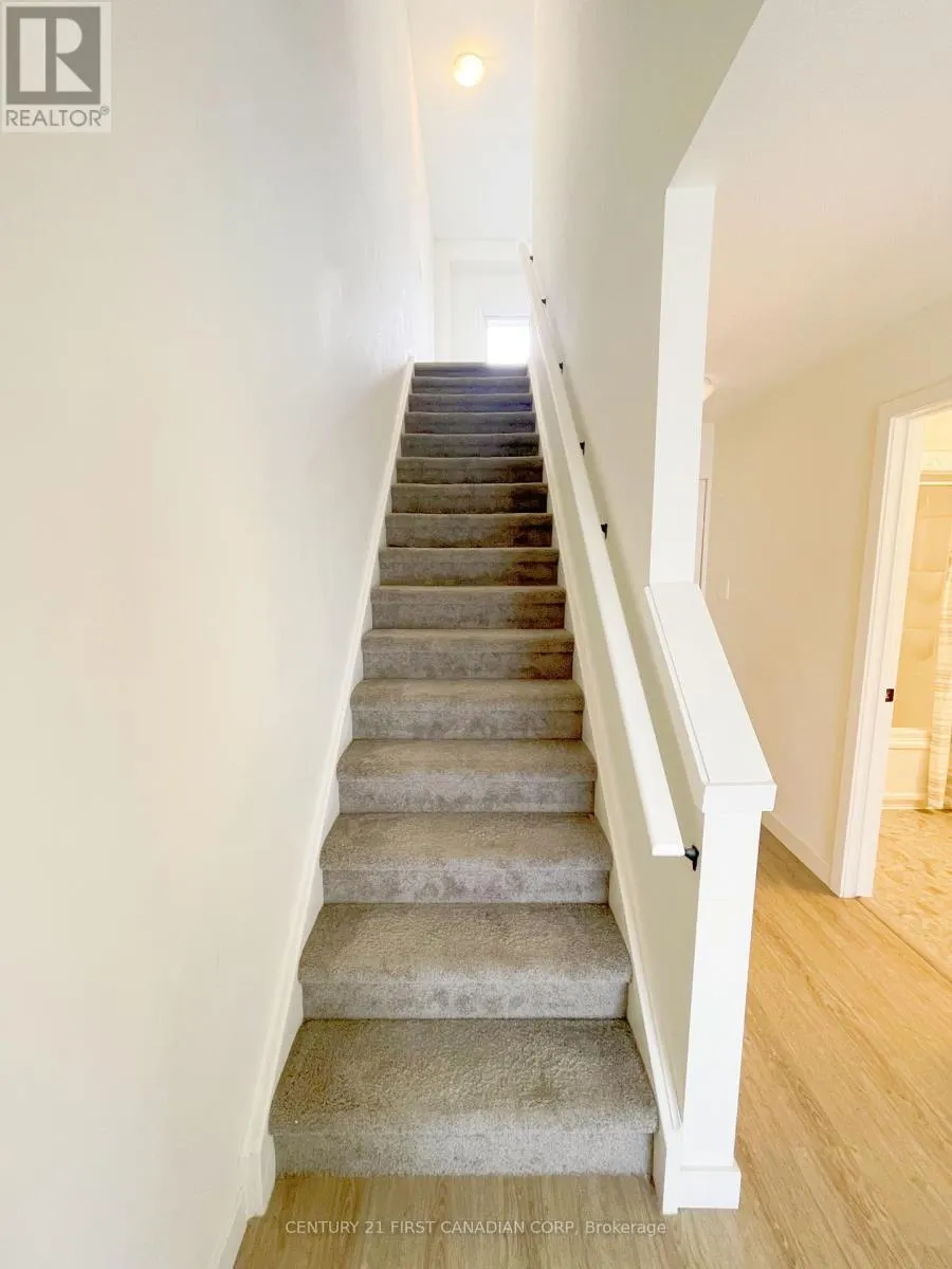 44 - 1781 HENRICA AVENUE, #44