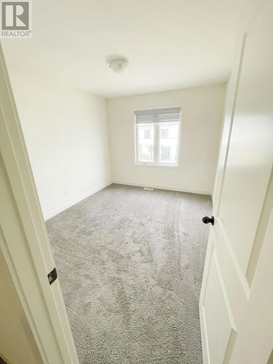44 - 1781 HENRICA AVENUE, #44