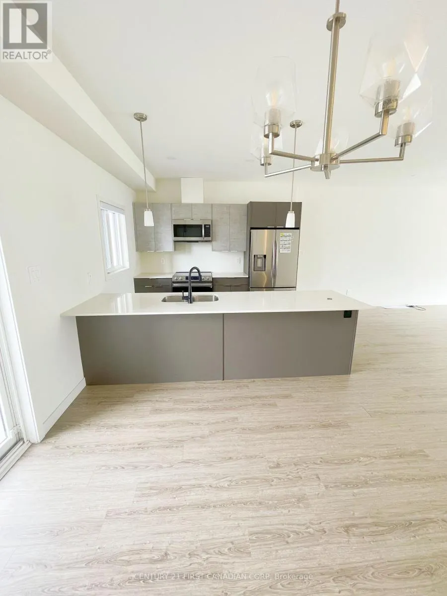 44 - 1781 HENRICA AVENUE, #44