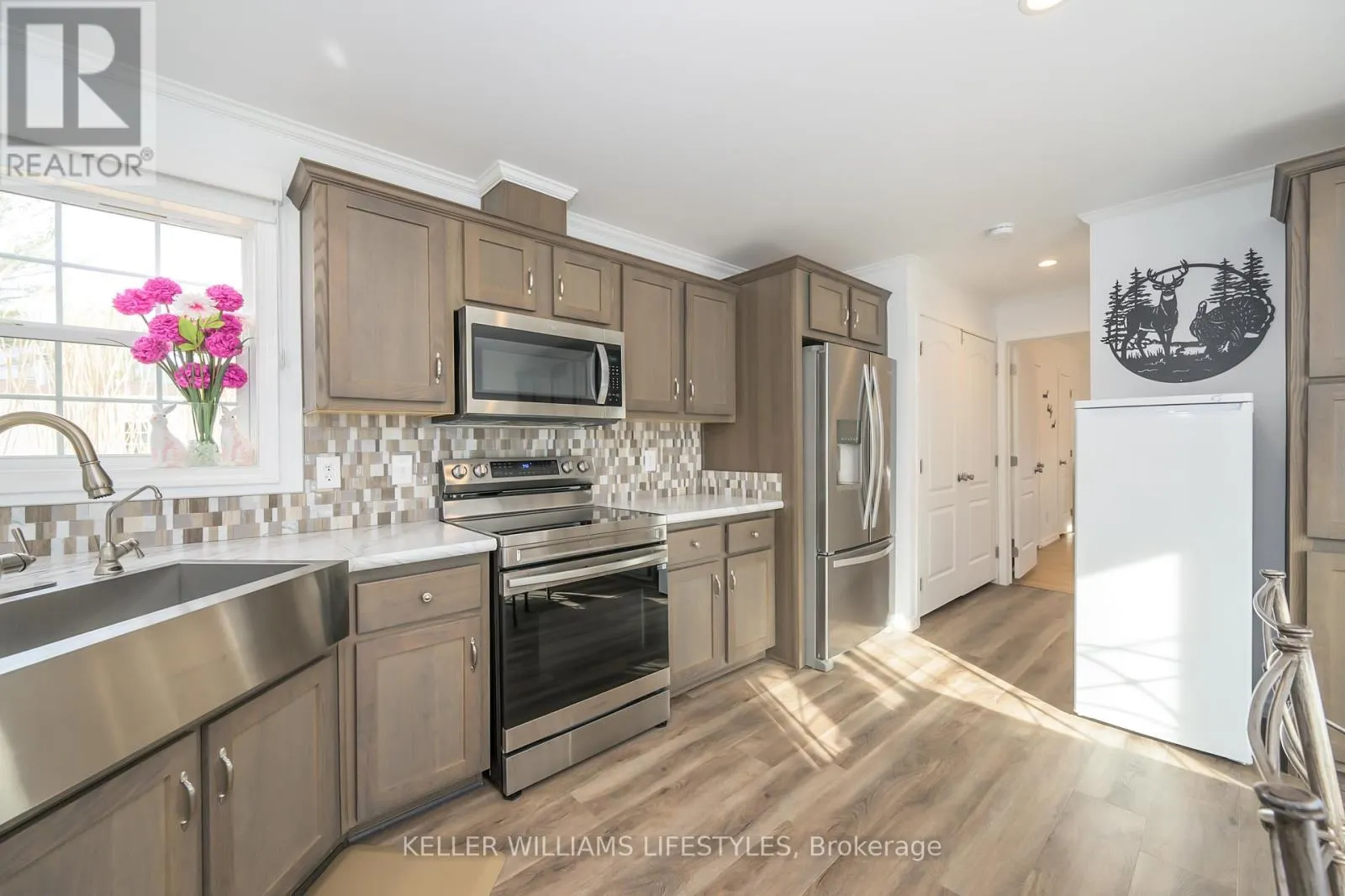 A22 - 4838 SWITZER DRIVE, #A22