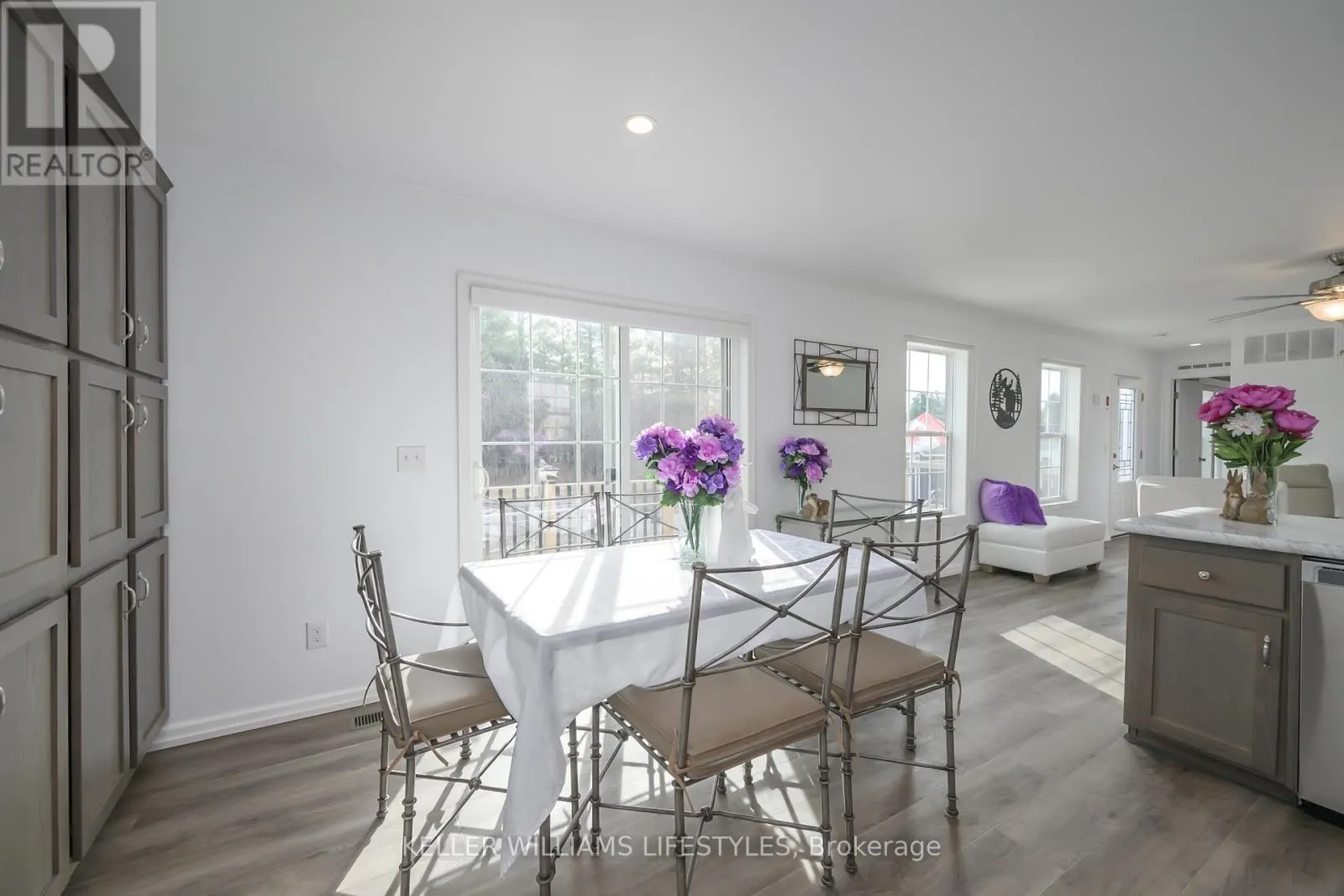 A22 - 4838 SWITZER DRIVE, #A22