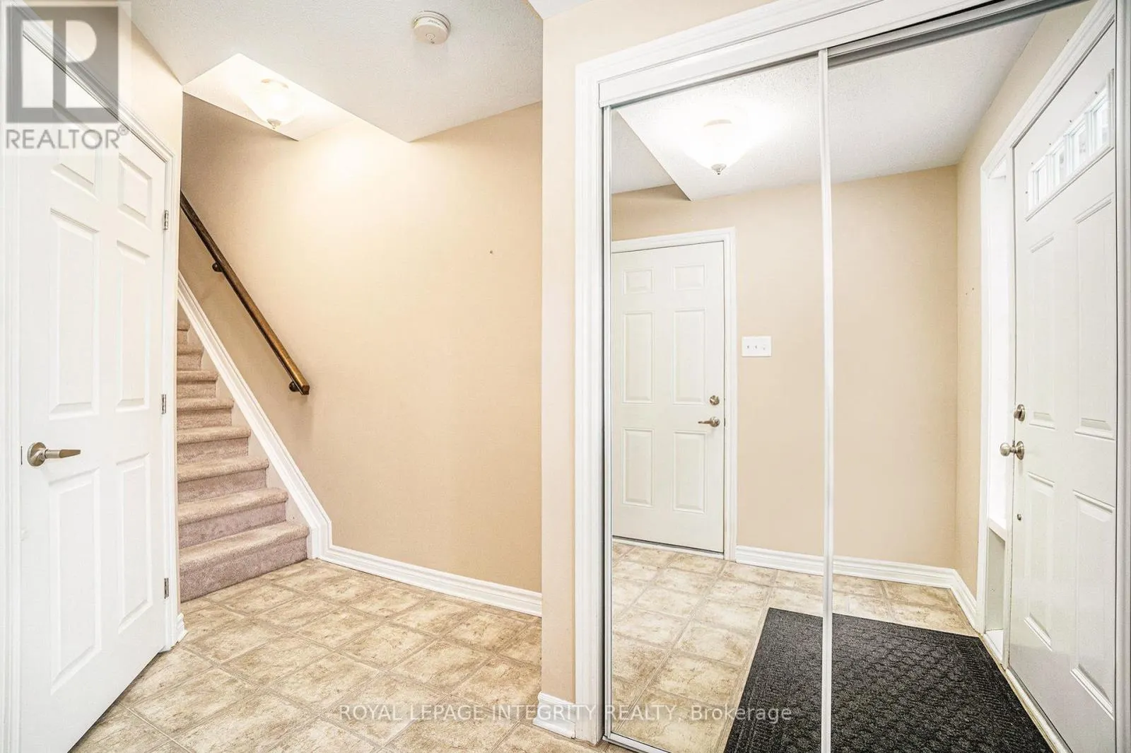 1604 HAYDON CIRCLE