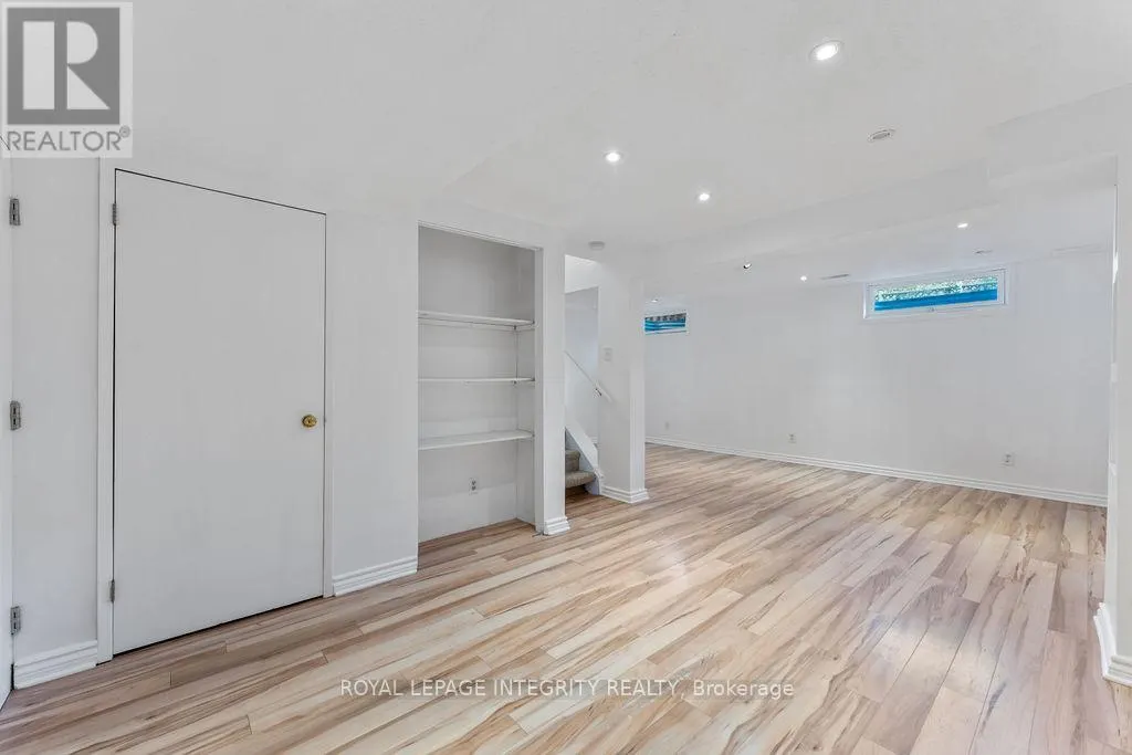 19 HEWITT WAY