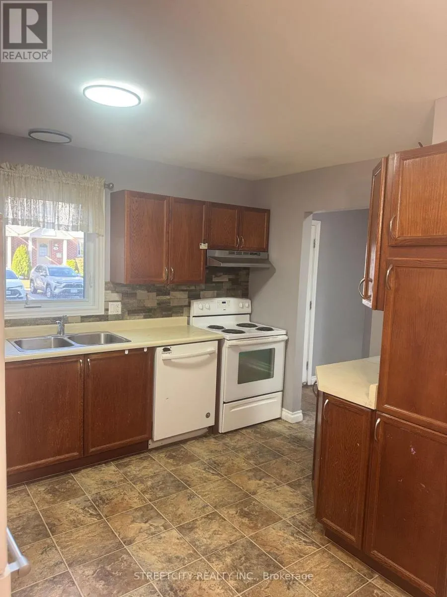 63 - 511 ADMIRAL DRIVE, #63