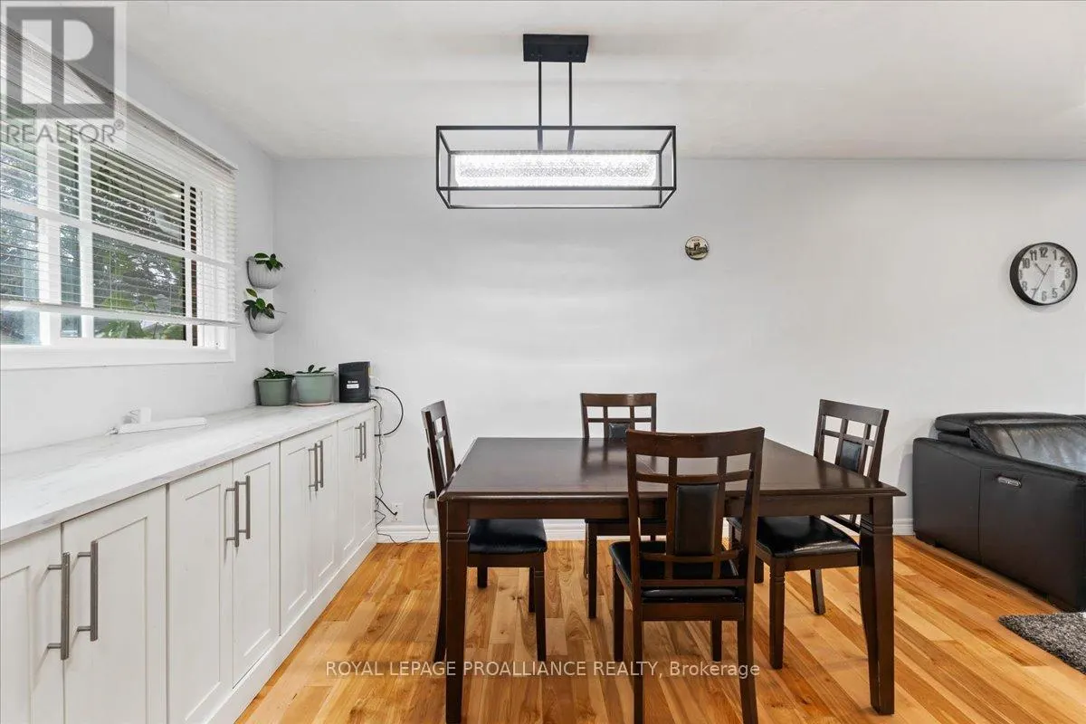 44 MEADOWVALE AVENUE