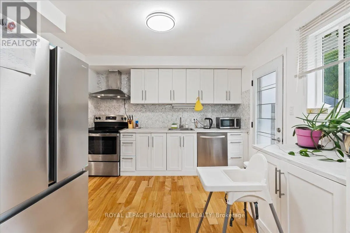 44 MEADOWVALE AVENUE