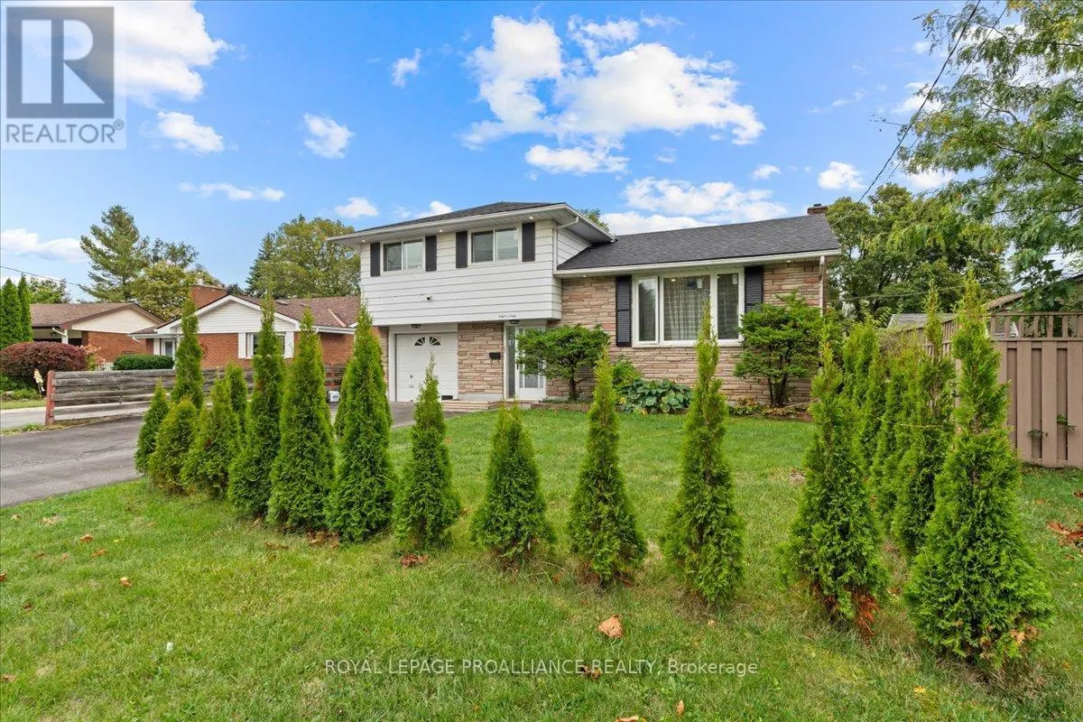 44 MEADOWVALE AVENUE