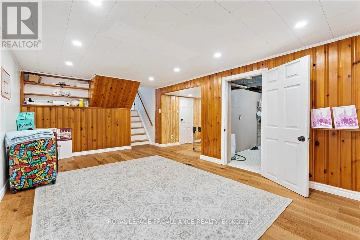 44 MEADOWVALE AVENUE