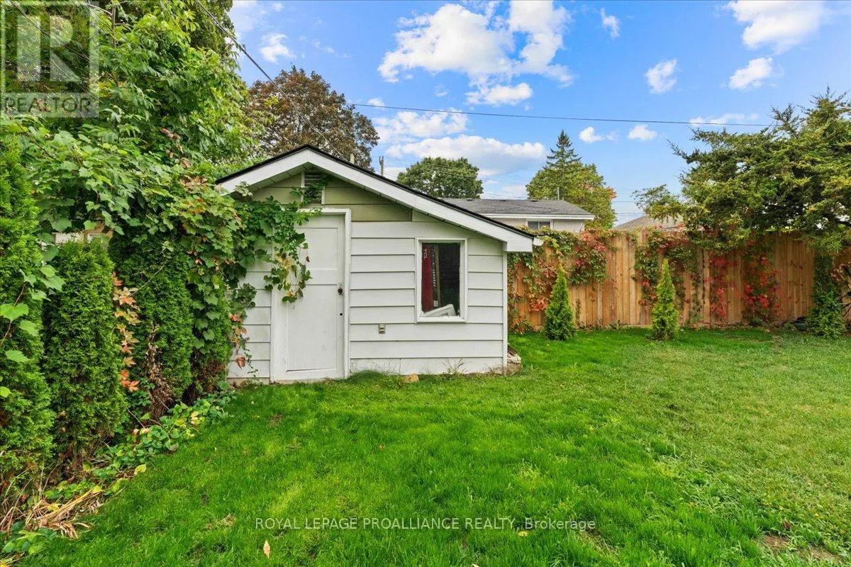 44 MEADOWVALE AVENUE