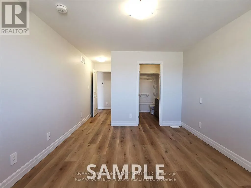 LOT 33 - 9 PARKLAND CIRCLE, #Lot 33