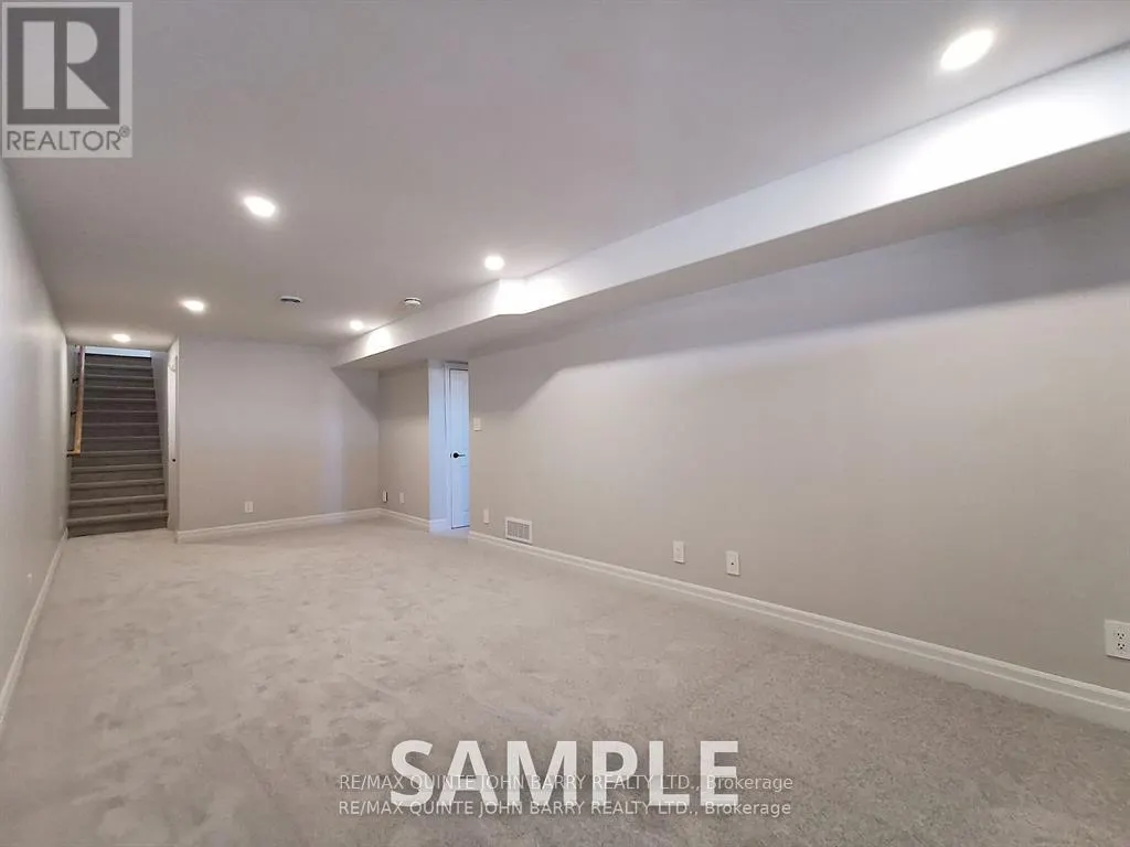 LOT 33 - 9 PARKLAND CIRCLE, #Lot 33