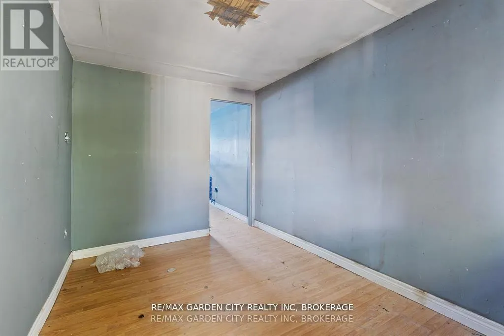 231 LINCOLN ROAD W