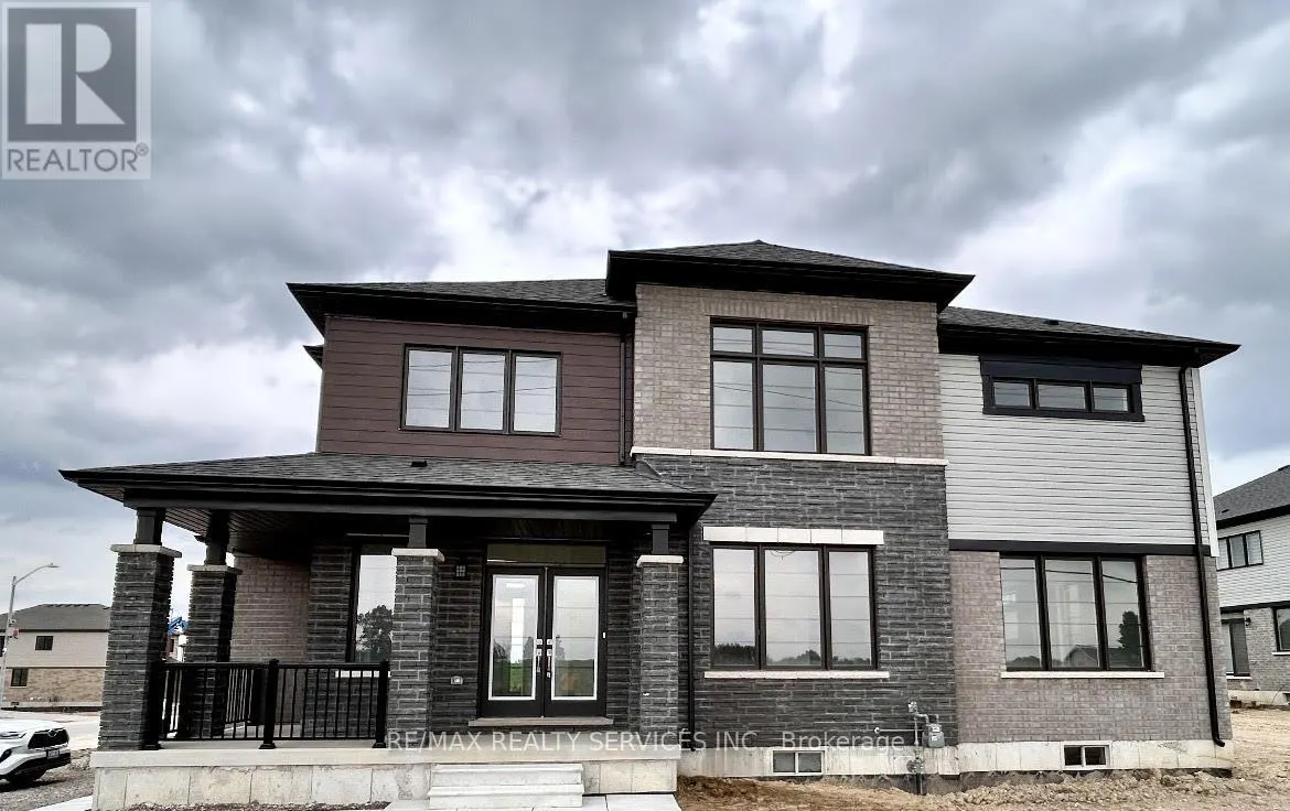 2 STANLEY AVENUE