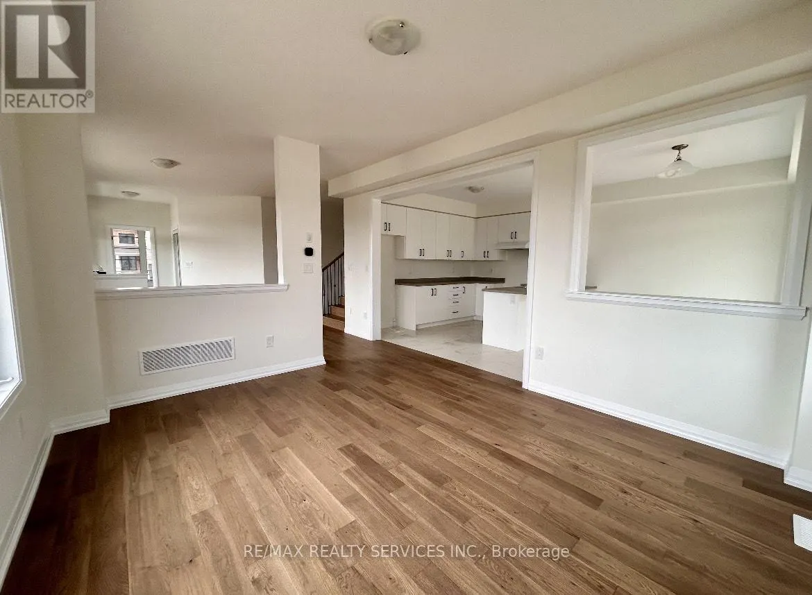 2 STANLEY AVENUE