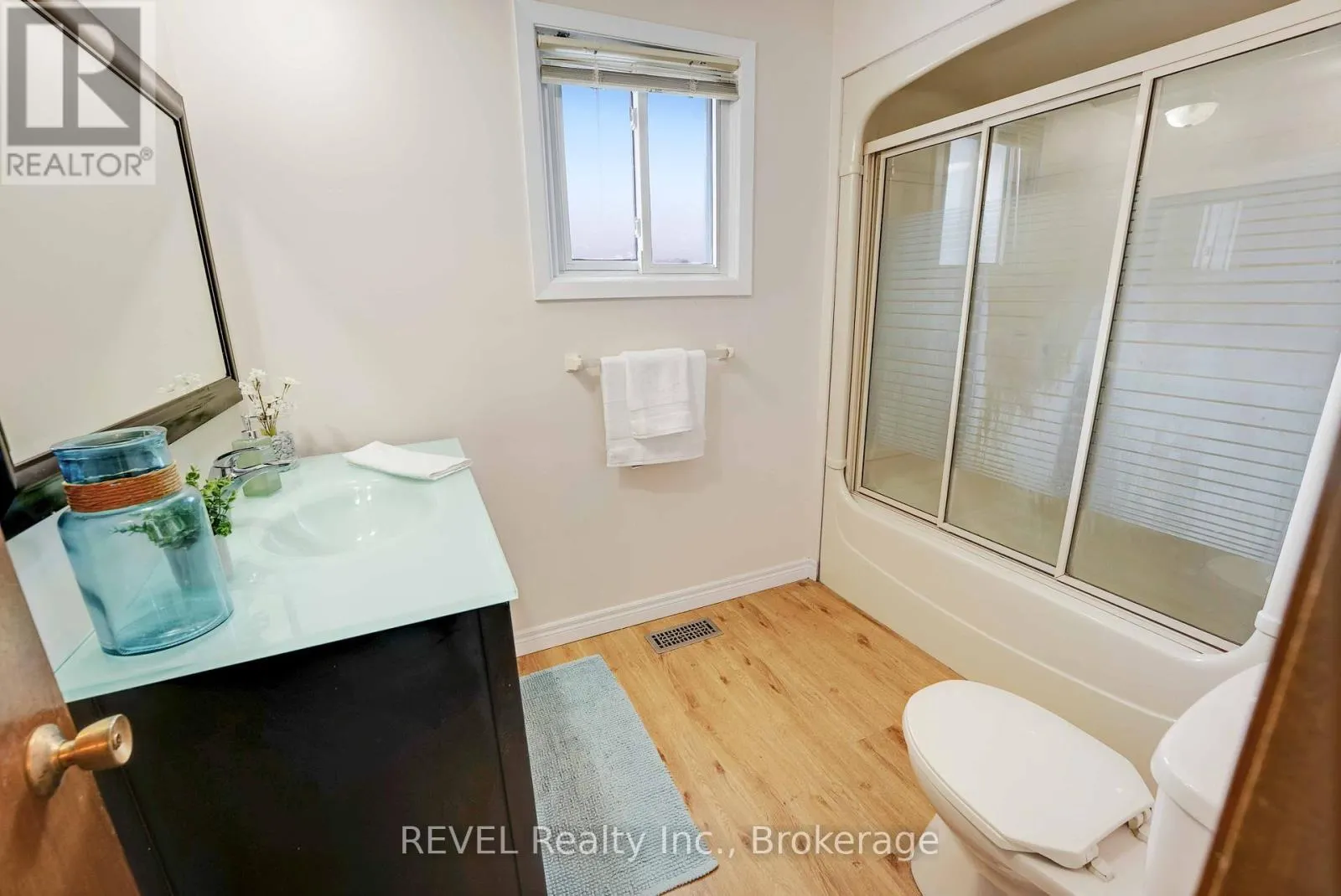 43 BOWDEN STREET