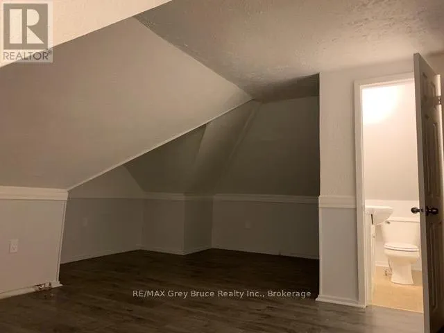 289 9TH STREET