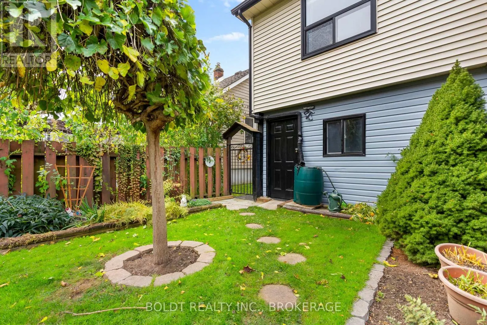 720 NIAGARA STREET