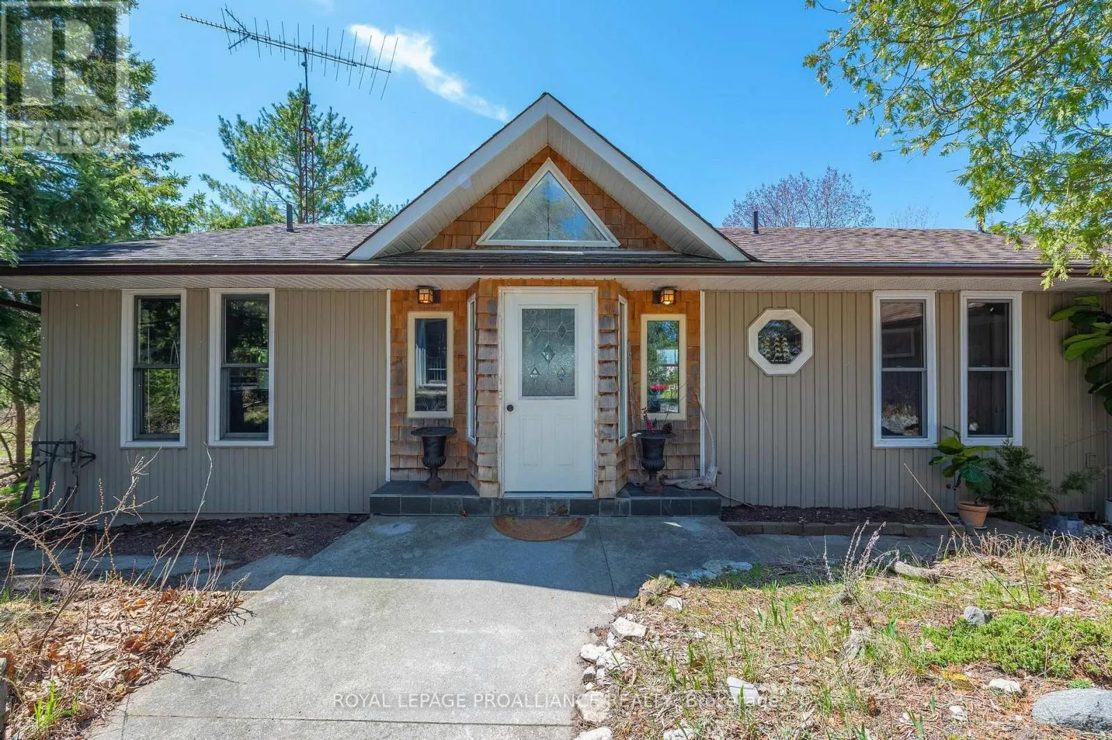 280 PRESQU'ILE PARKWAY