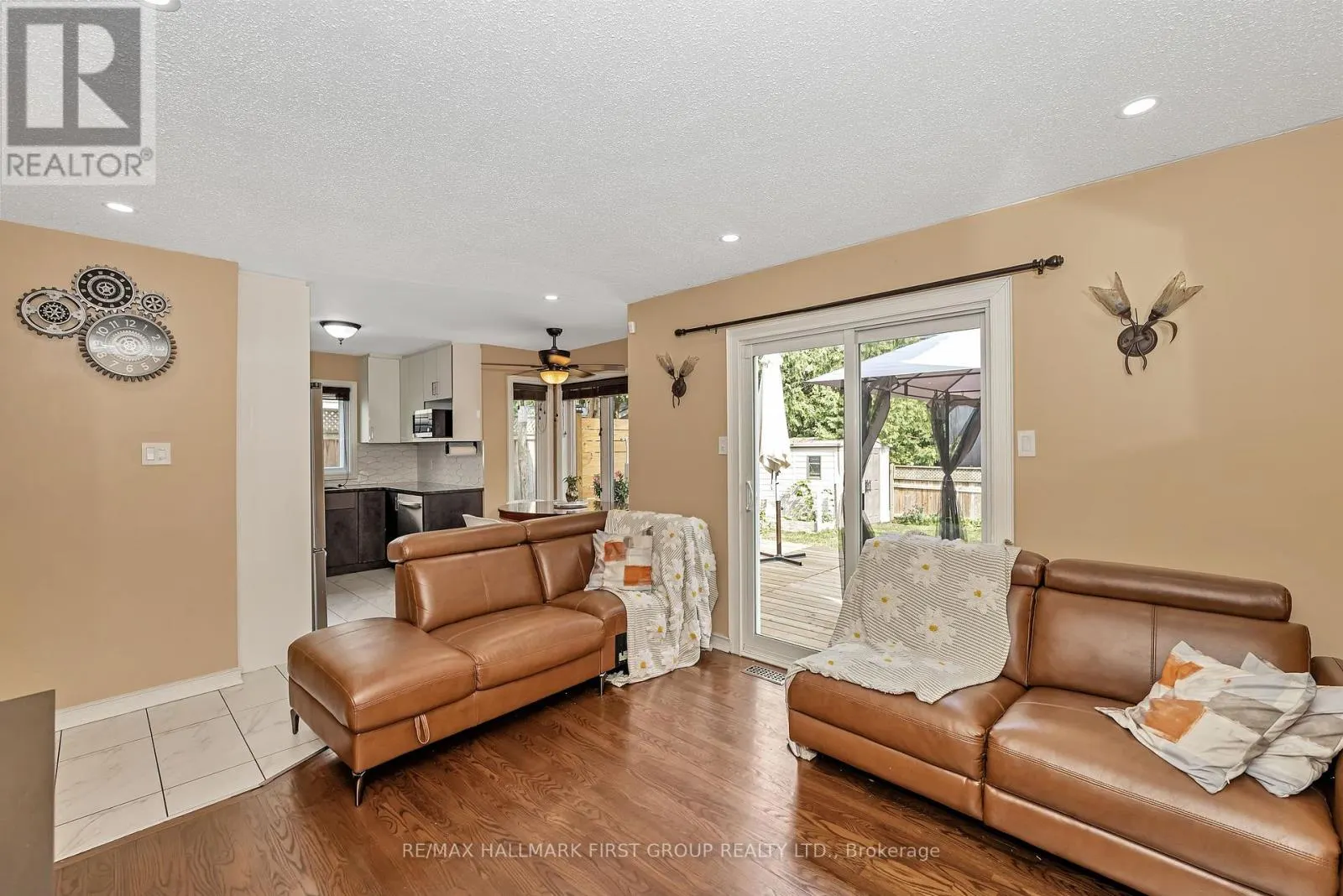 16 HAWLEY CRESCENT