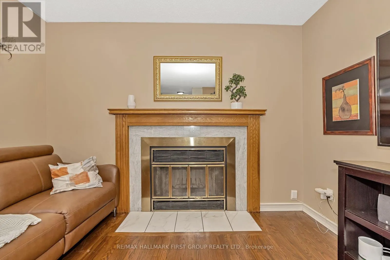 16 HAWLEY CRESCENT