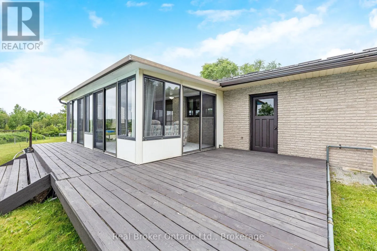 9412 SIDEROAD 17