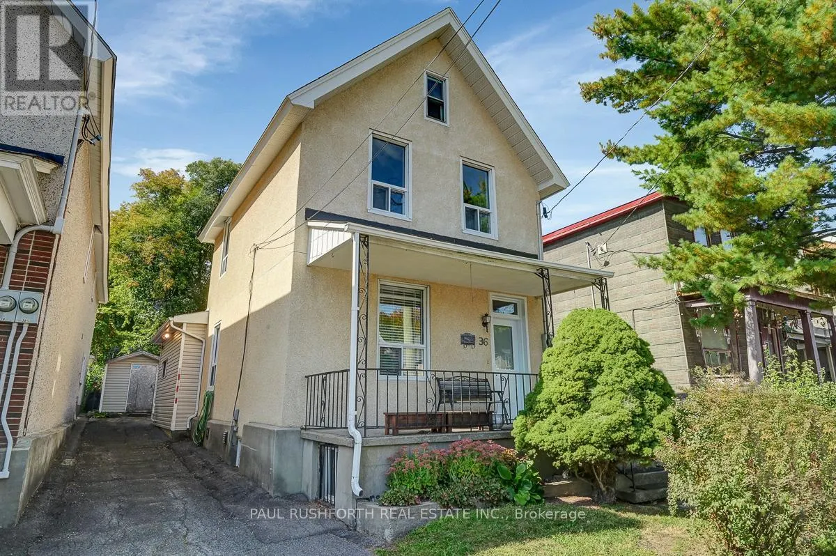 36 CHAMPAGNE AVENUE S