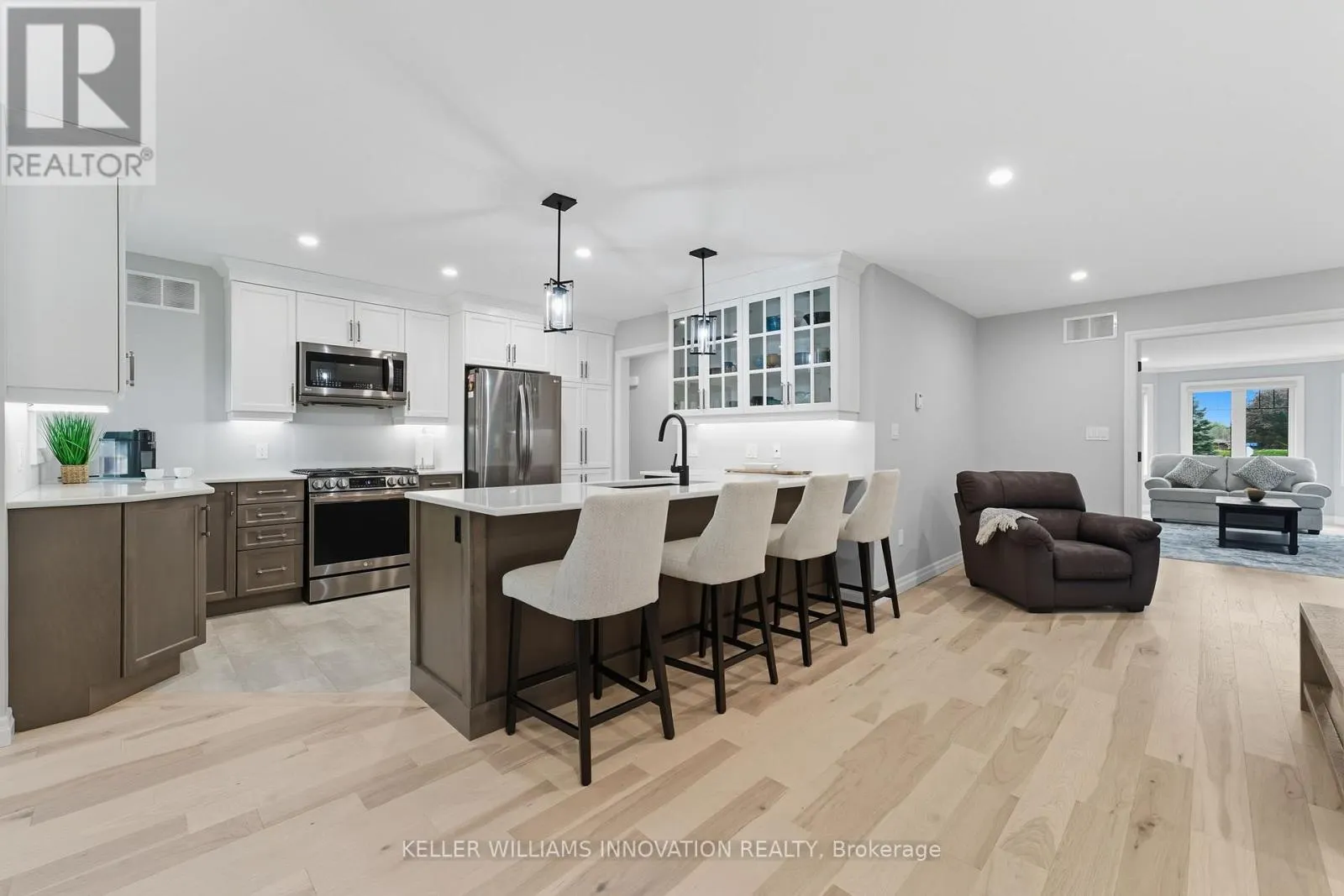 29 MCDONALD STREET W