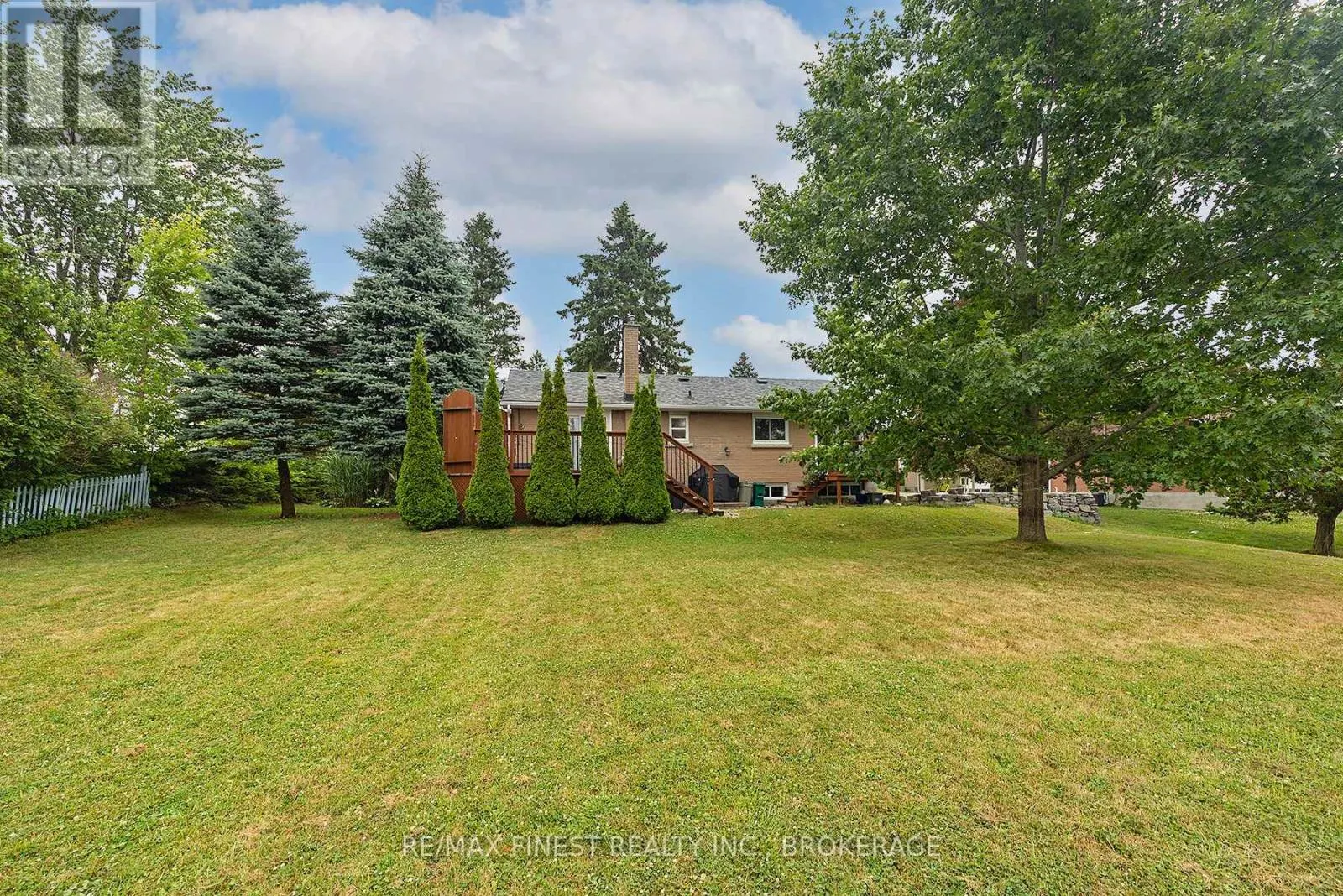 1429 AVONDALE CRESCENT
