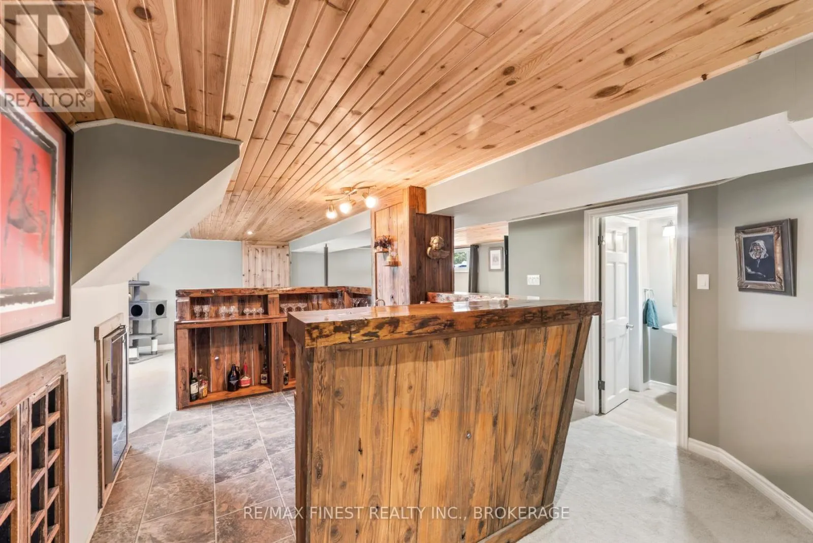 1429 AVONDALE CRESCENT