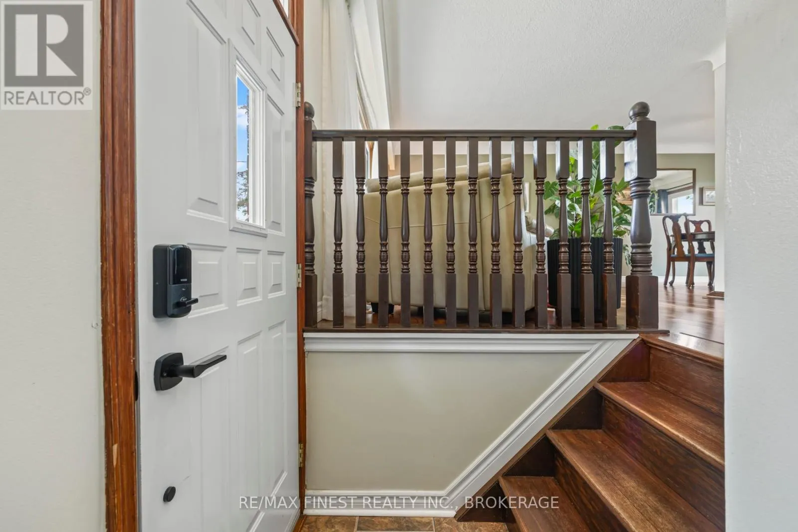 1429 AVONDALE CRESCENT