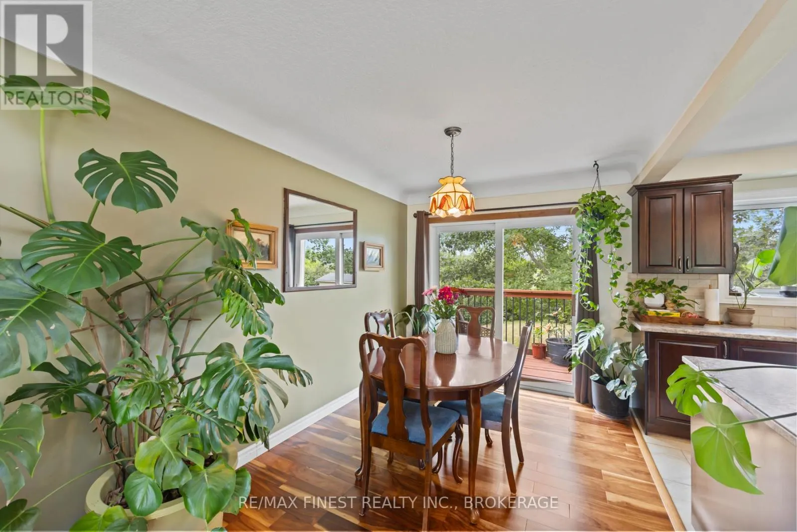 1429 AVONDALE CRESCENT