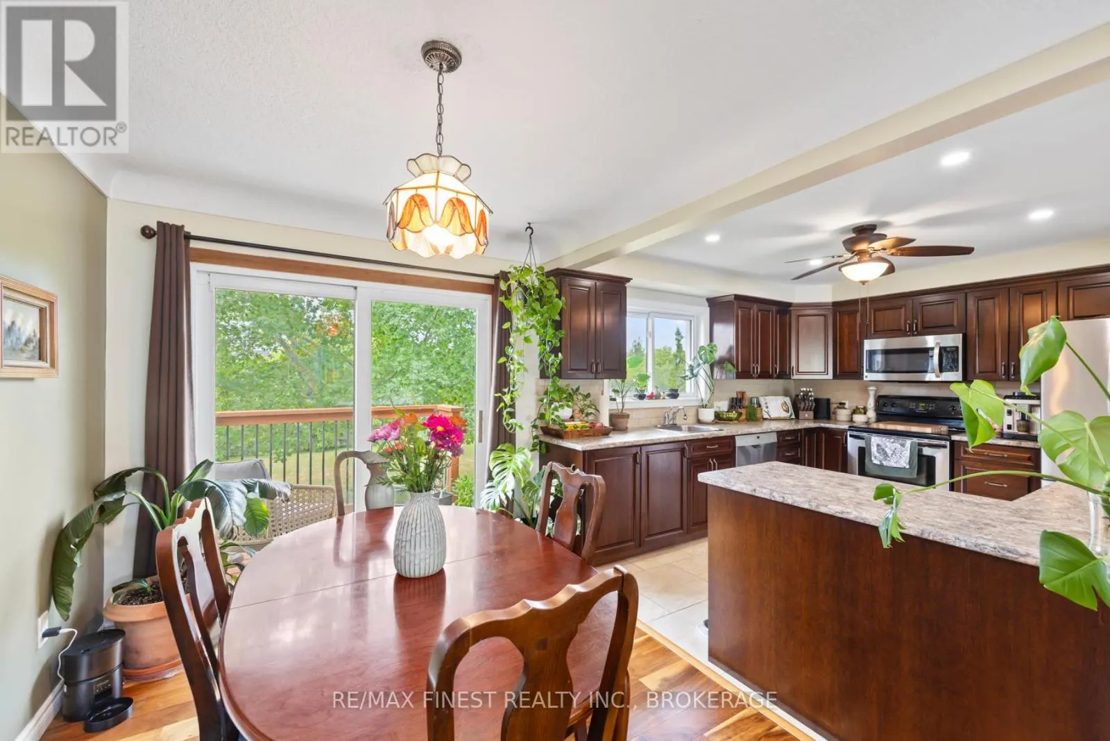 1429 AVONDALE CRESCENT