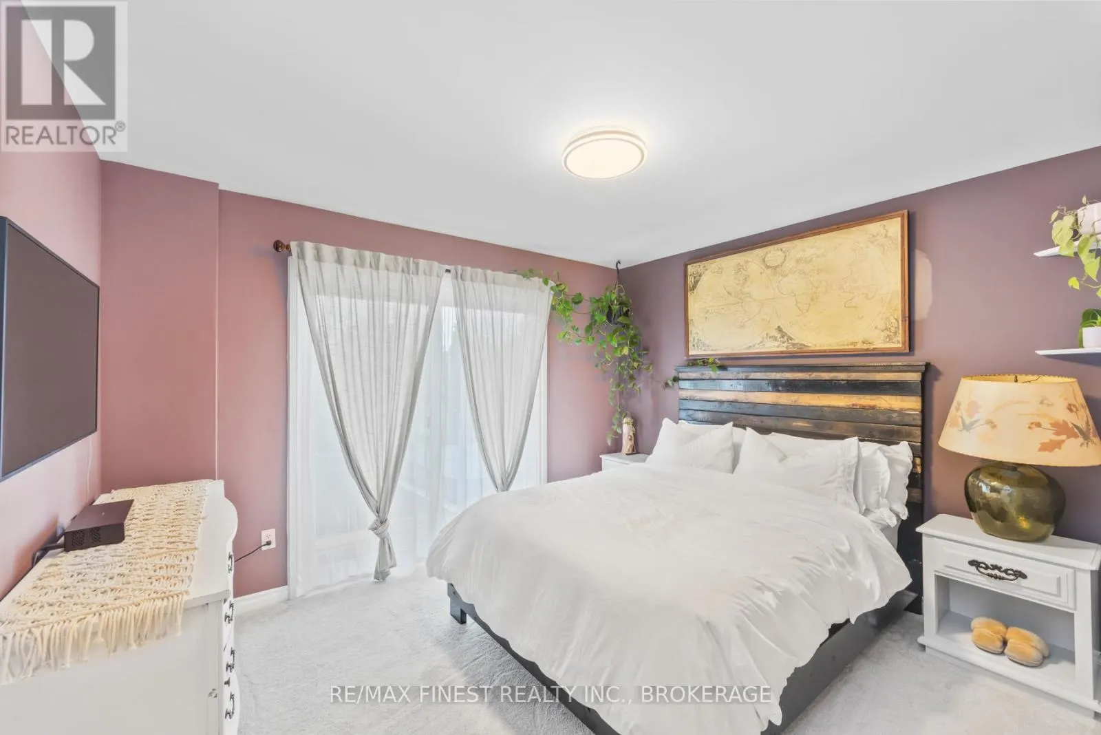 1429 AVONDALE CRESCENT