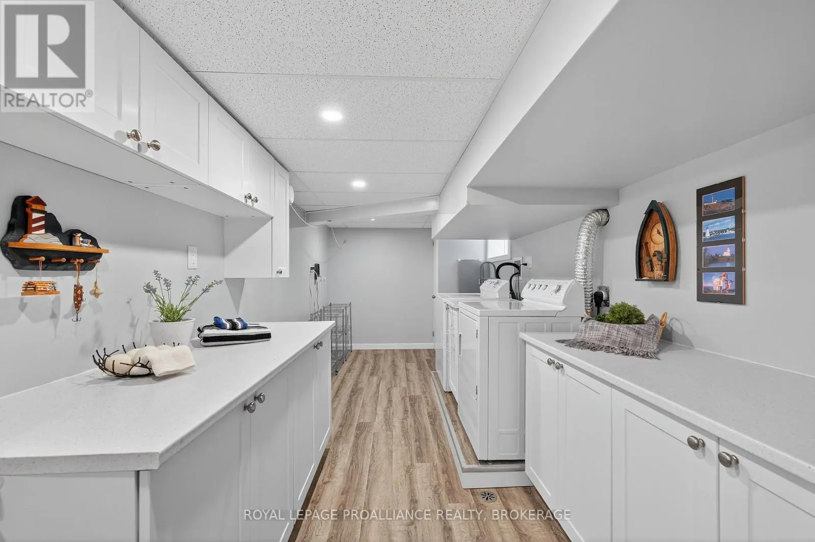 855 WOODBINE ROAD