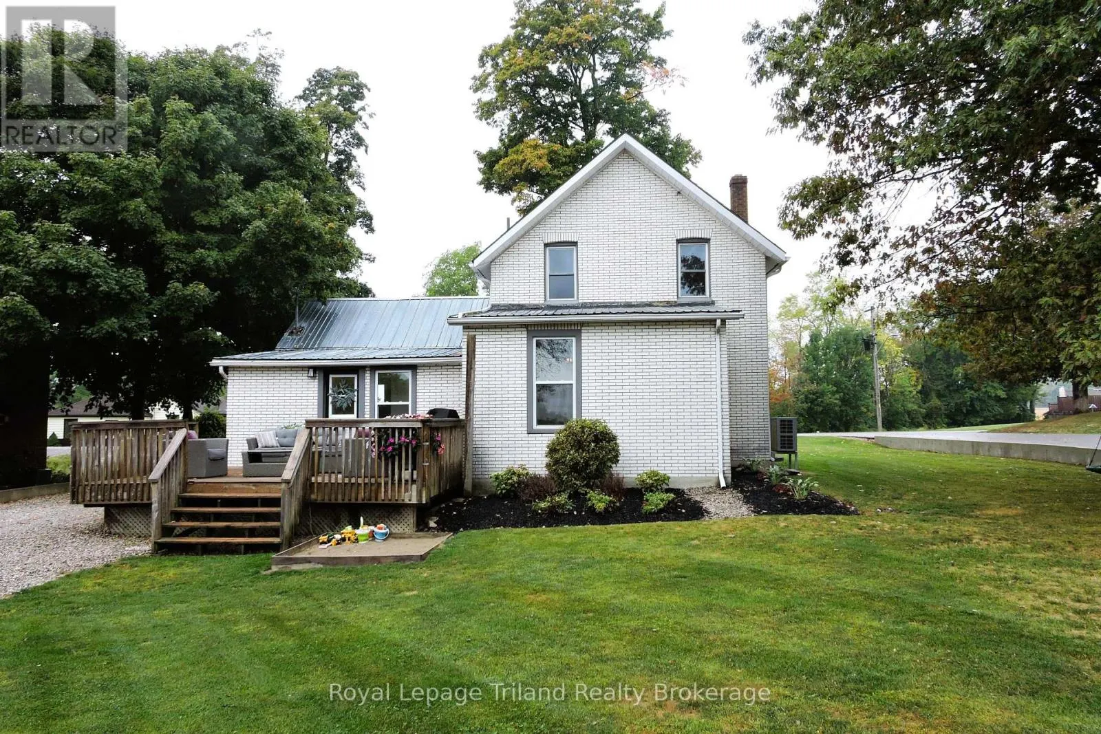 641 MAIN STREET N