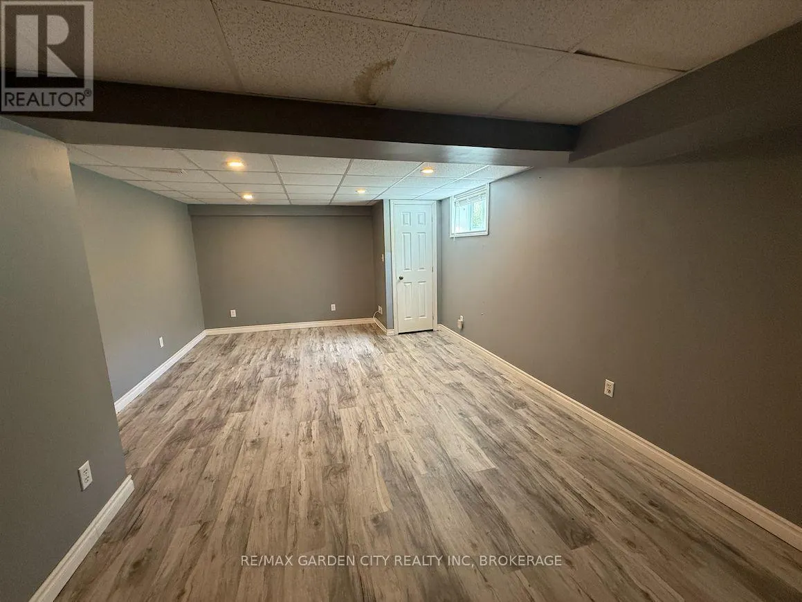 1377 MERRITTVILLE HIGHWAY