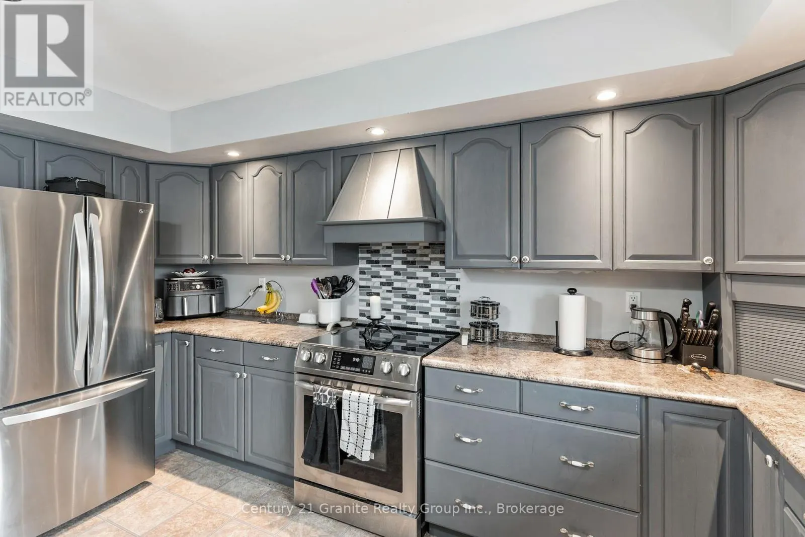 1246 GRACE RIVER ROAD