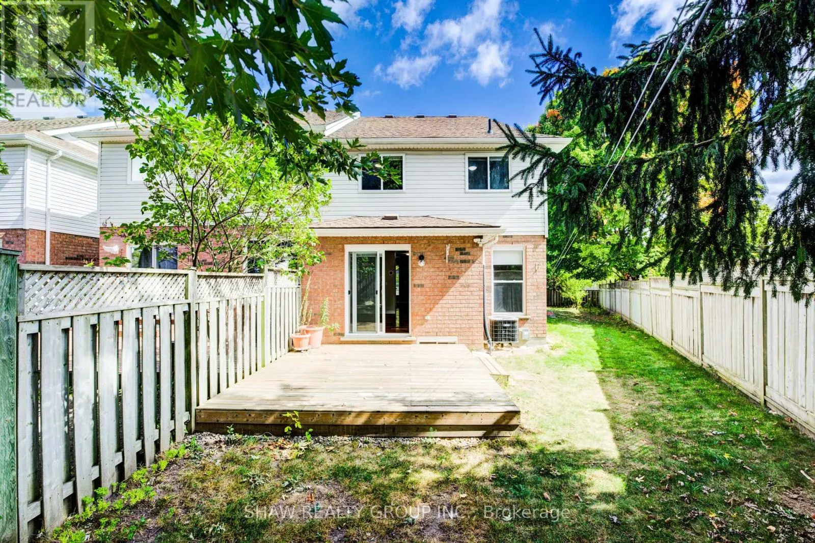 4 KING WILLIAM COURT