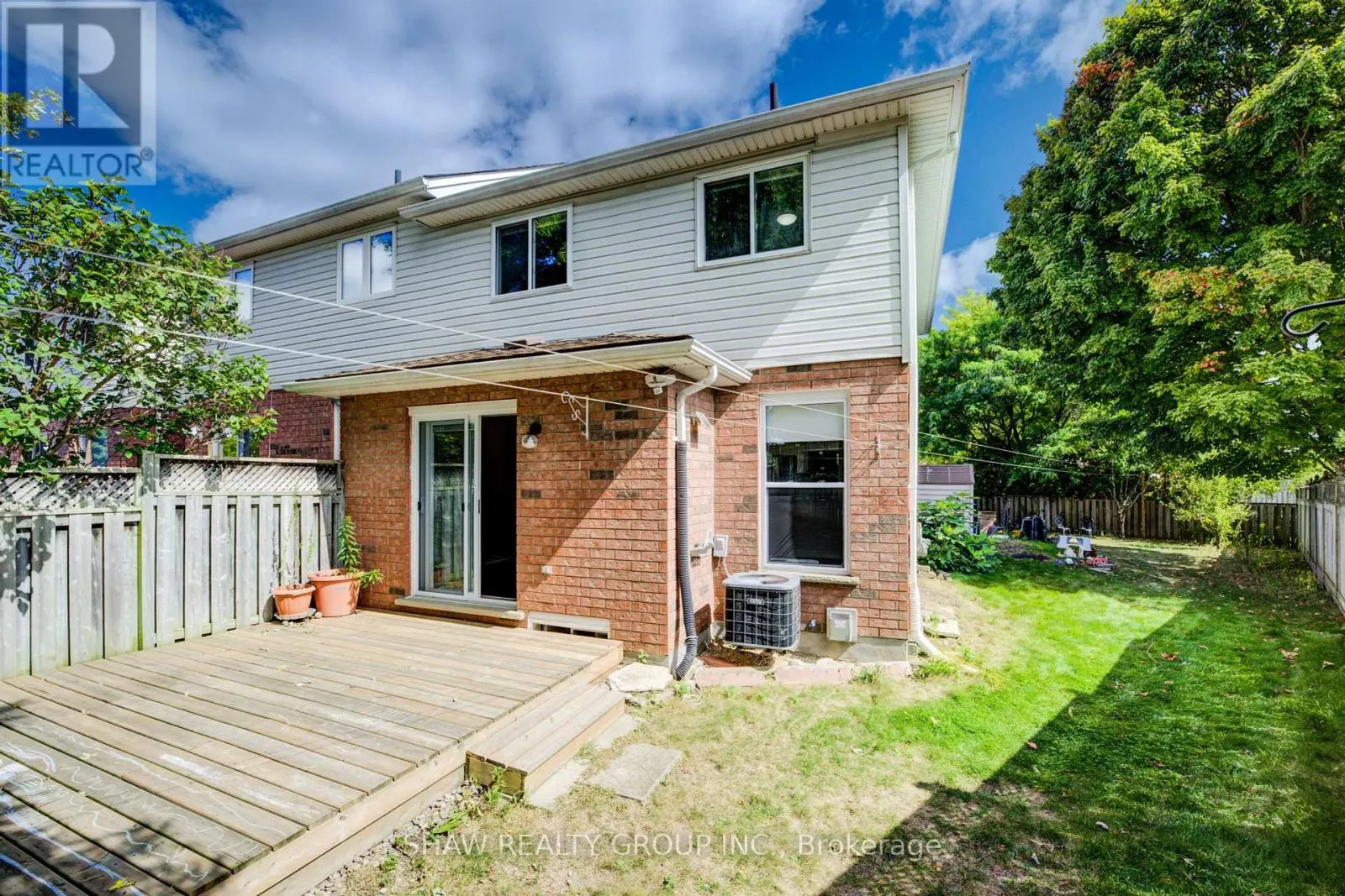 4 KING WILLIAM COURT