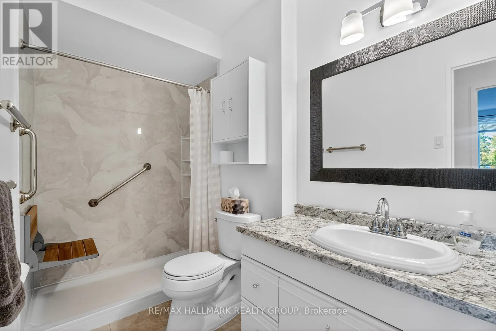 304 - 915 ELMSMERE ROAD