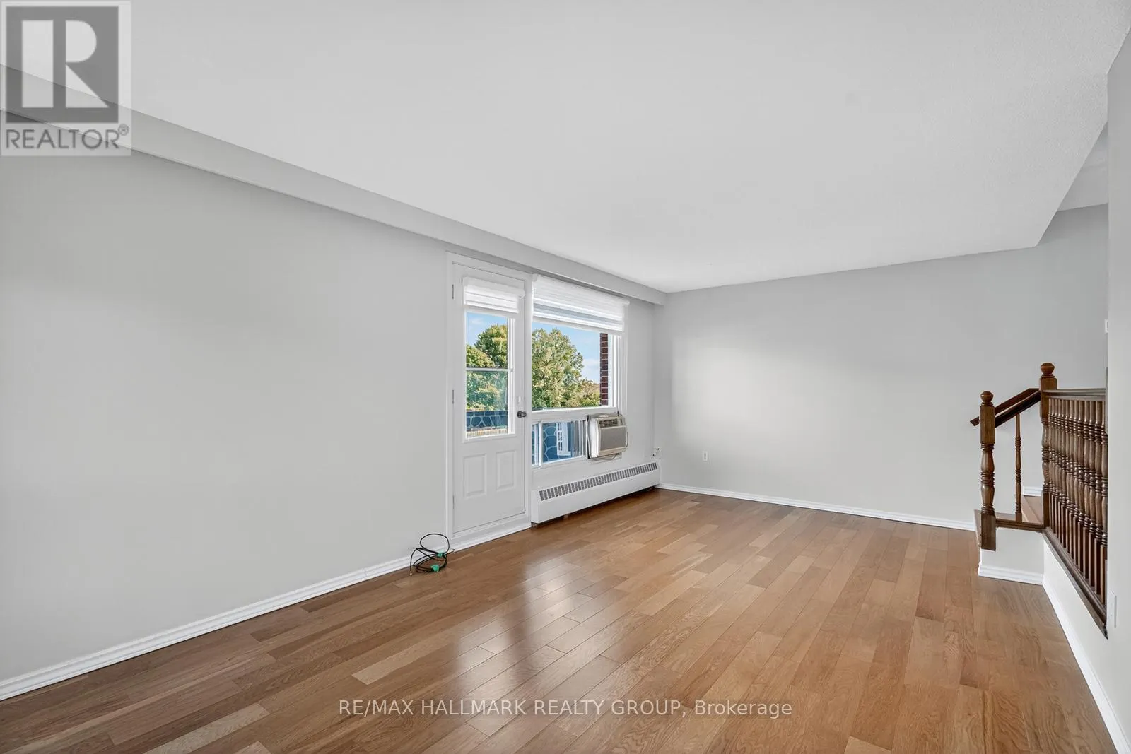 304 - 915 ELMSMERE ROAD