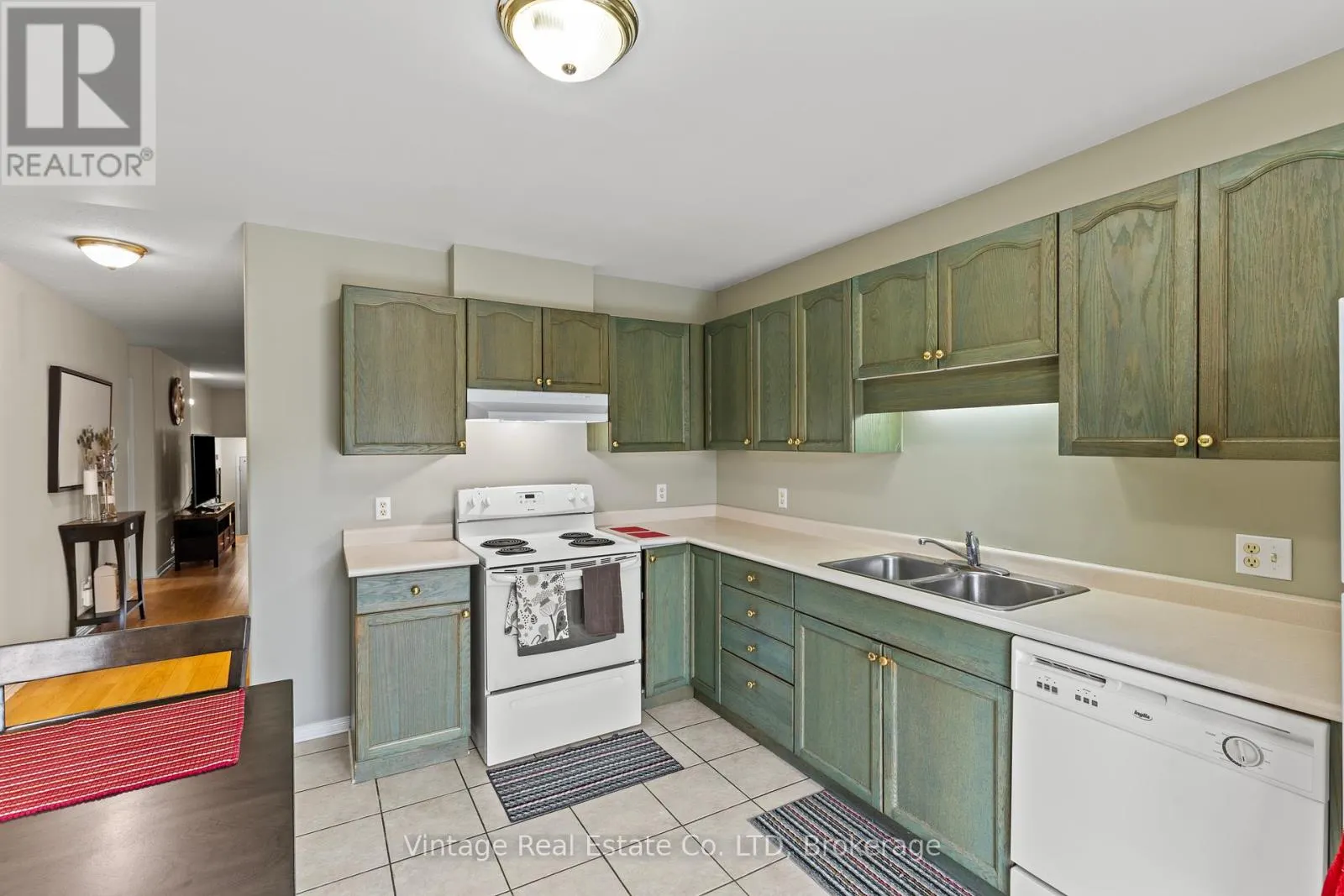 278 OAKCREST AVENUE
